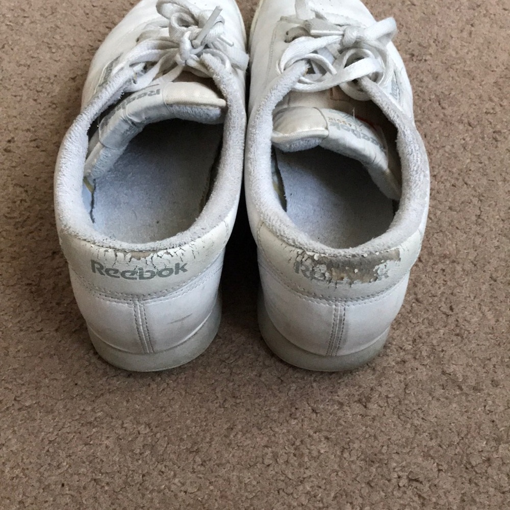 SOLDClassic comfy White Reebok’s sz 9 - Picture 8 of 8